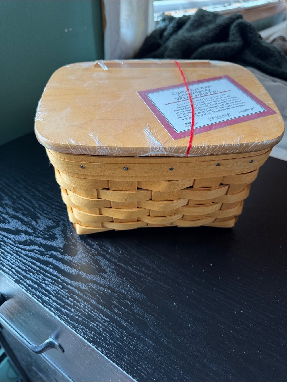 Longaberger Honey-Tone Woven Wooden Basket with Lid recipe cards